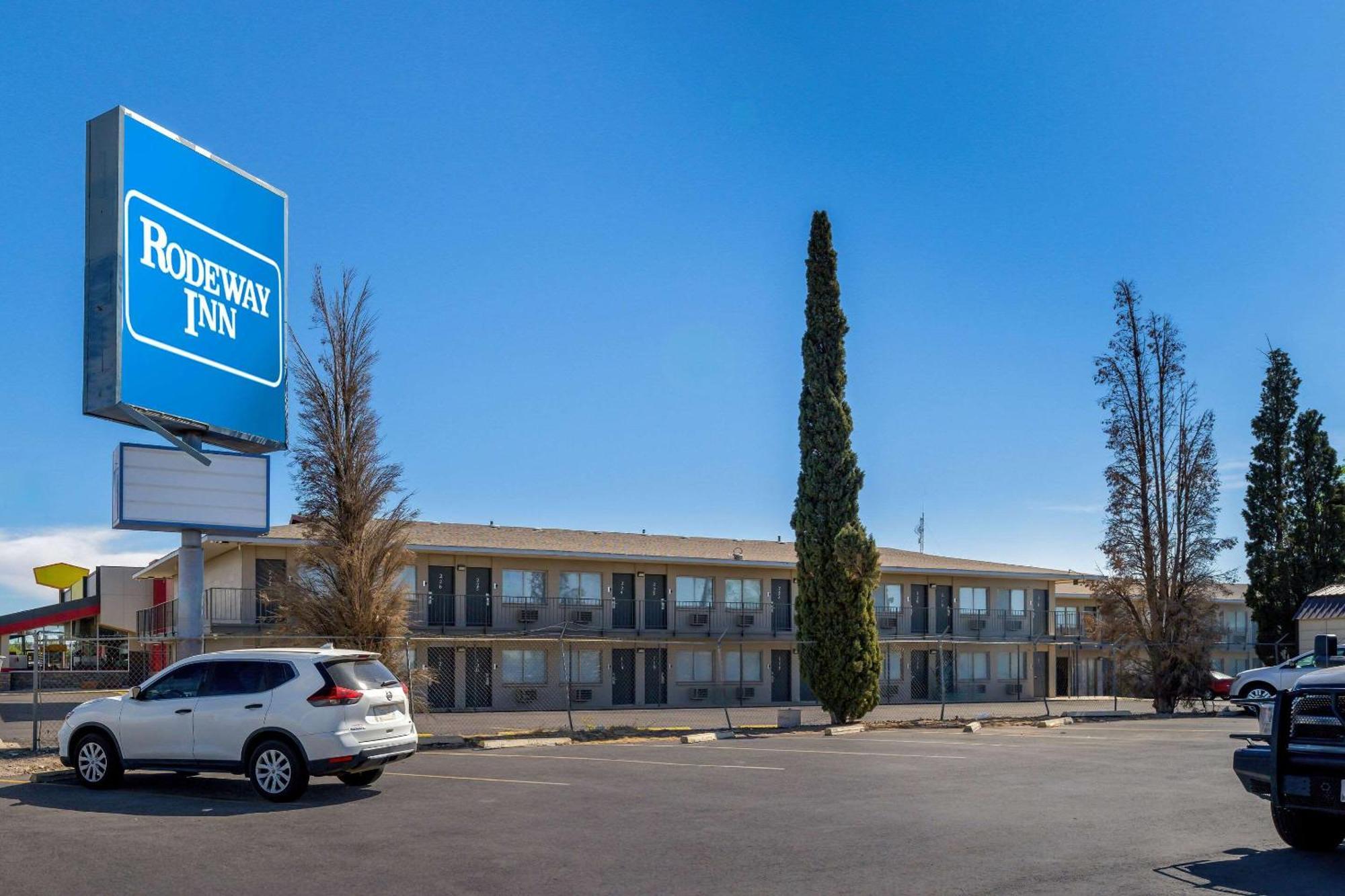 Rodeway Inn Midland Buitenkant foto